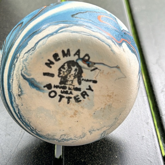 Vintage Nemadji Pottery. Set Of Two - Picture 11 of 12